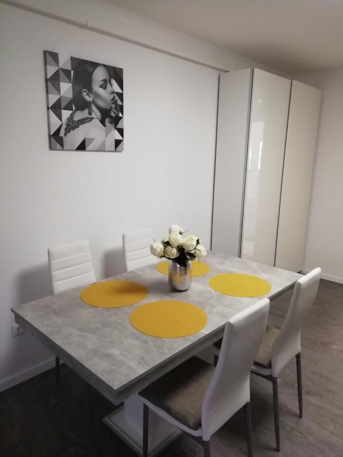Salvus Apartman Apartment Eger Bagian luar foto